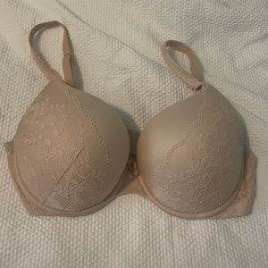 Body by Victoria’s Secret Beige Bra with Lace 34DD